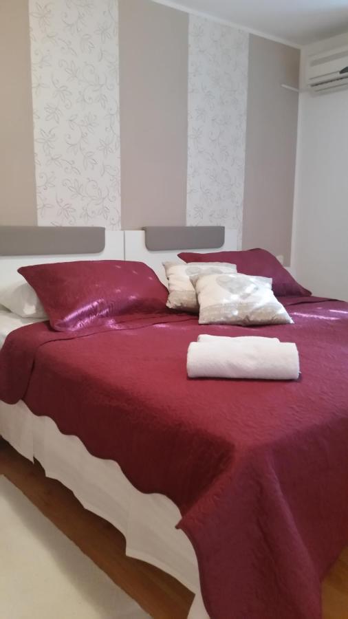 Guest Accomodation Zura Skradin Habitación foto